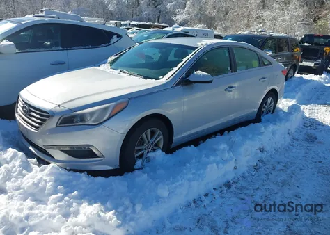 2015 Hyundai Sonata Se из США, поврежденный, VIN 5NPE24AF1FH114479